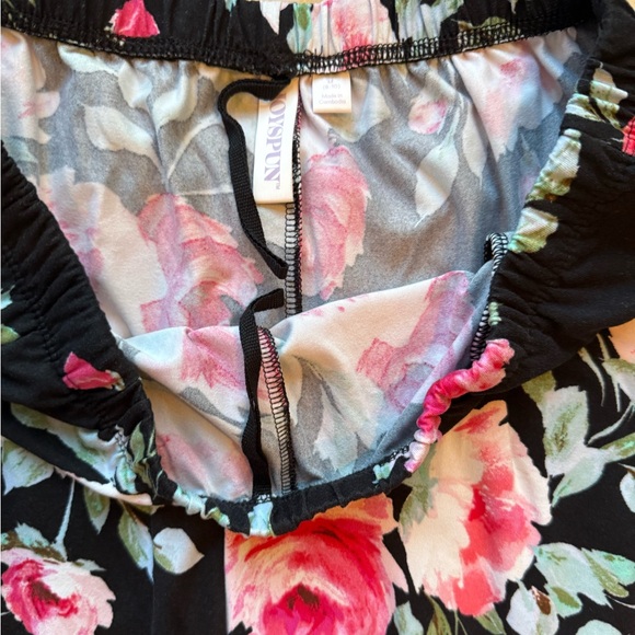 Set of 2 Joyspun brand pajamas women’s size medium. - Picture 7 of 7